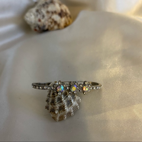 Silver Ear Cuff with Metalic & Diamond Gems - Picture 4 of 7